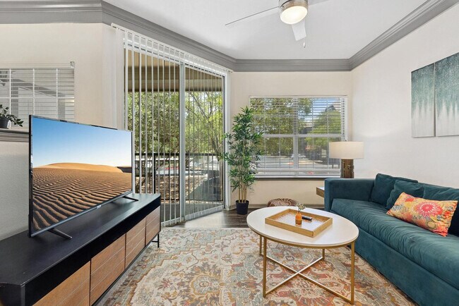 Foto del edificio - 12100 Metric Blvd