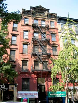 Primary Photo - 200 E 10th St