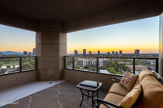 Foto del edificio - 1040 E Osborn Rd