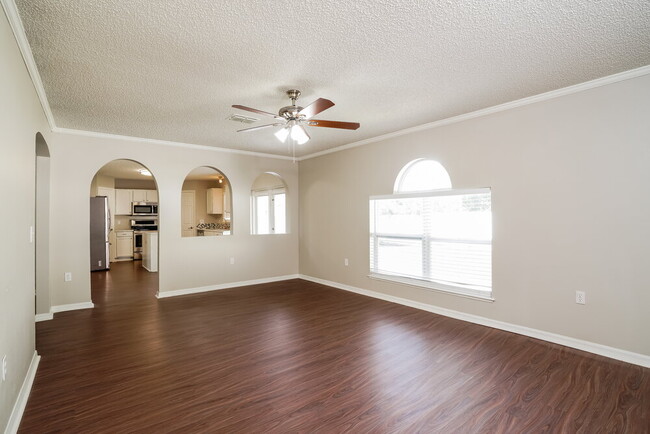 Foto del edificio - 2905 Stonegate Ln