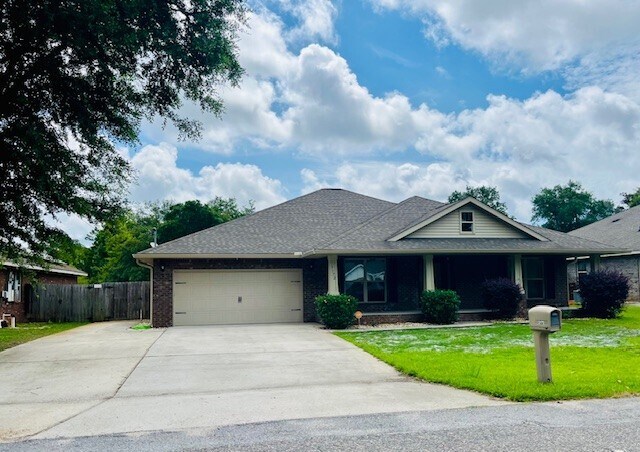 Foto principal - 3172 Hickory St