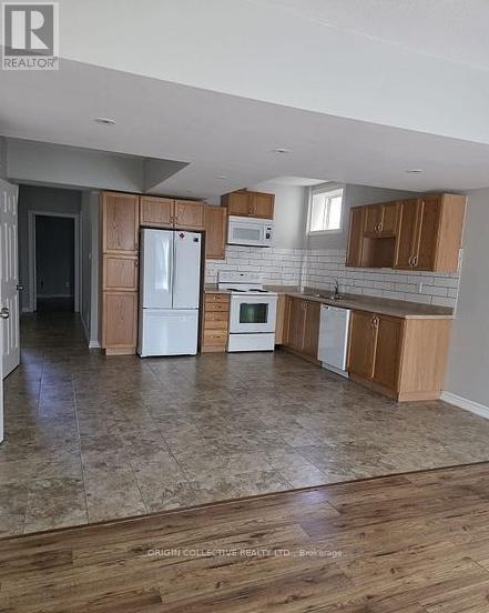 Building Photo - 329 Edgehill Dr