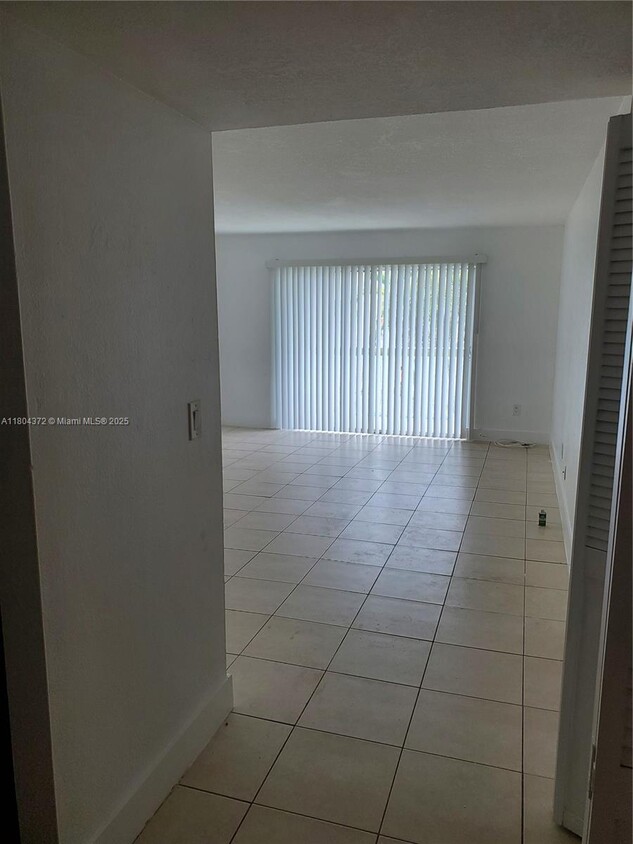 Foto principal - 15225 NE 6th Ave