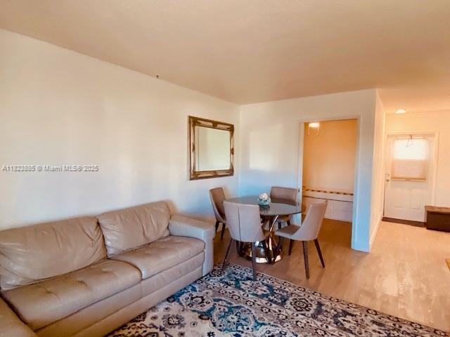 Foto del edificio - 3201 SE 14th St