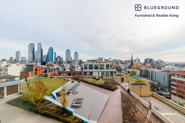 Foto del edificio - 4-75-75 48th Ave