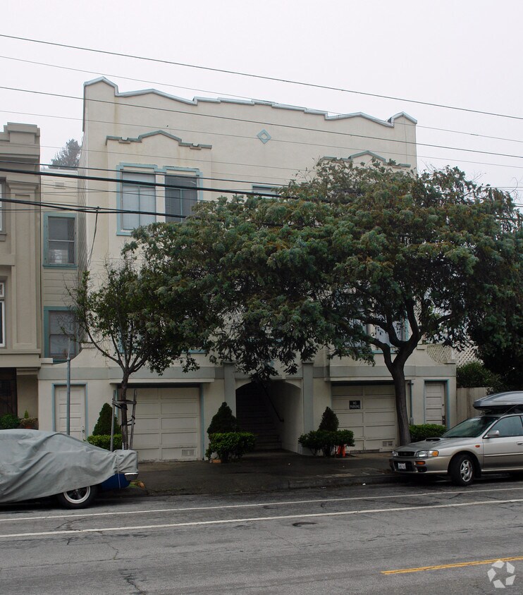 Primary Photo - 2220-2226 Cabrillo St