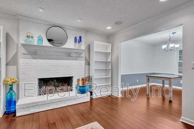 Foto del edificio - 5501 Heath Row Dr
