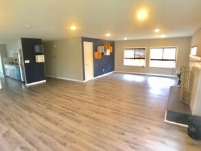 Building Photo - 6822 190th St SW