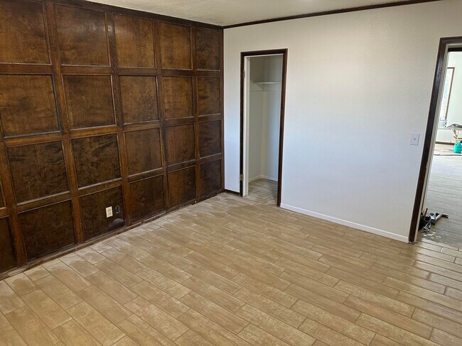 Foto del edificio - 839 E Ave P-12