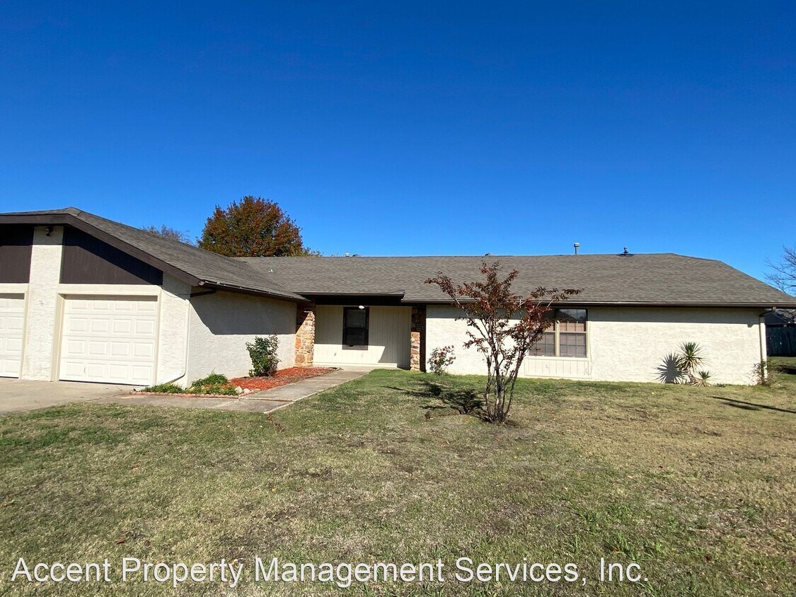 Primary Photo - 2 br, 1 bath House - 2310 West Ithica Street
