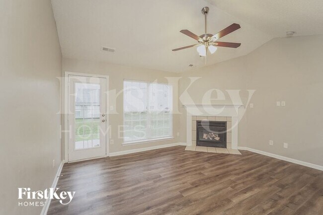 Foto del edificio - 3211 Irwin Valley Ct