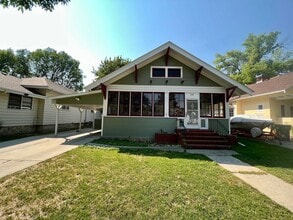 Building Photo - 108 Burlington Ave