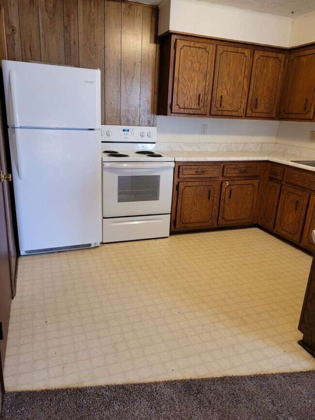 Foto del edificio - 2 BEDROOM 1 BATHROOM APARTMENT FOR RENT