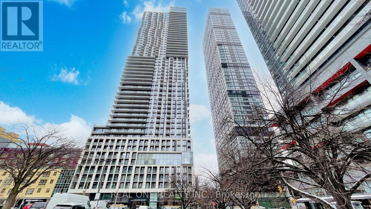 Primary Photo - 251-251 Jarvis St