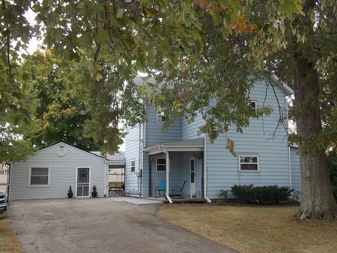 3844 Gordon Dr, Amelia, OH 45102 Apartments in Amelia, OH