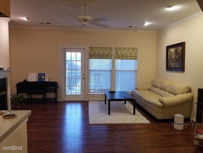 Foto del edificio - 2 br, 2 bath Condo - 2931 Deer Hollow Way 305