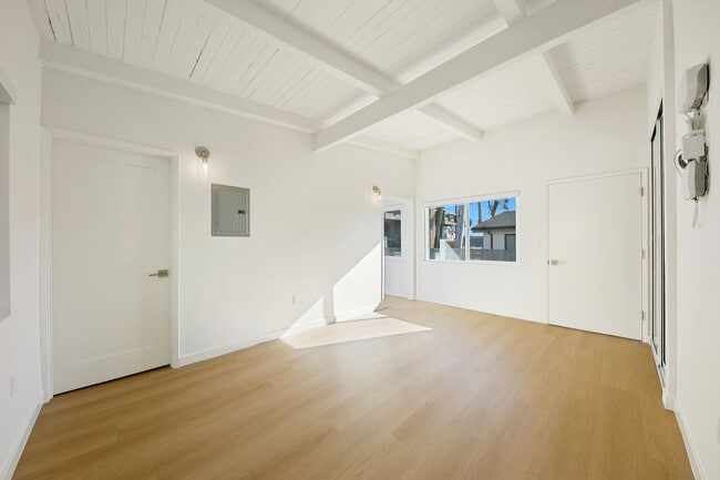 Interior Photo - Empire at San Vicente