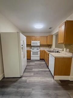 Building Photo - 710 Legion Dr
