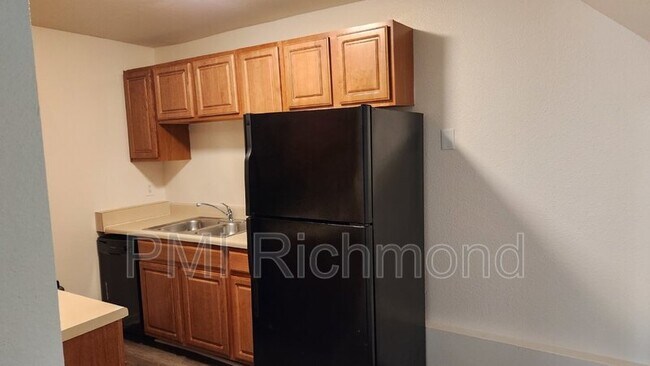 Foto del edificio - 3516 E Richmond Rd