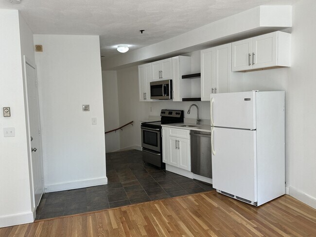 Foto del edificio - 220-224-224 North St