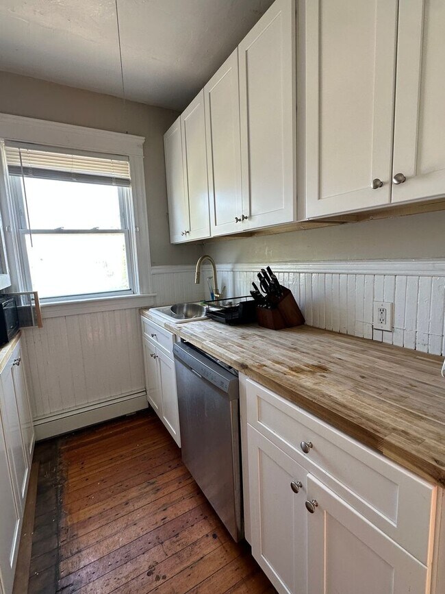 Foto del edificio - 37-39 Pembroke Ave  - Unit #3