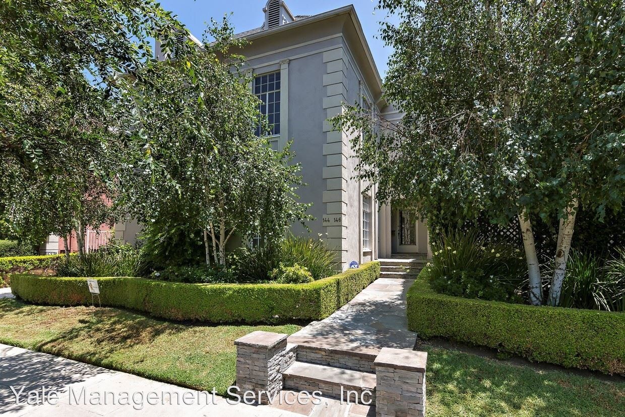 Primary Photo - 144-146 S Peck Dr