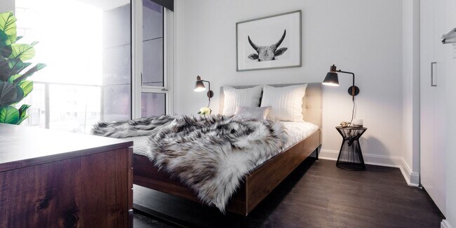 Photo - 2645 N Sheffield Ave Apartment