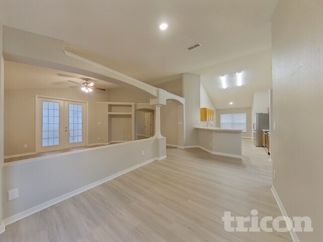 Foto del edificio - 1067 Stoneham Dr