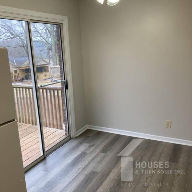 Building Photo - 3/B Jonquil Ln