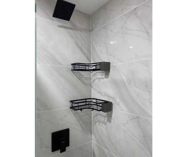 Foto del edificio - 833 N Fulton Ave