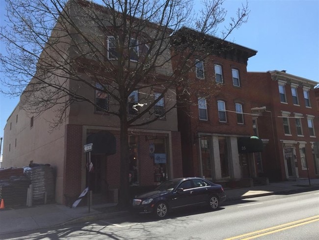 Building Photo - 33-35 W Main St