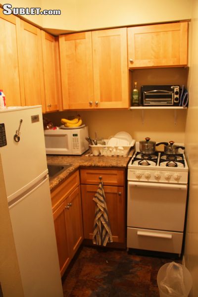 Foto del edificio - 319 E 53rd St