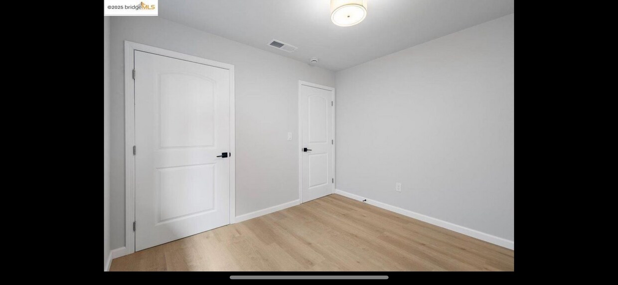 Foto del edificio - 2224 107th Ave