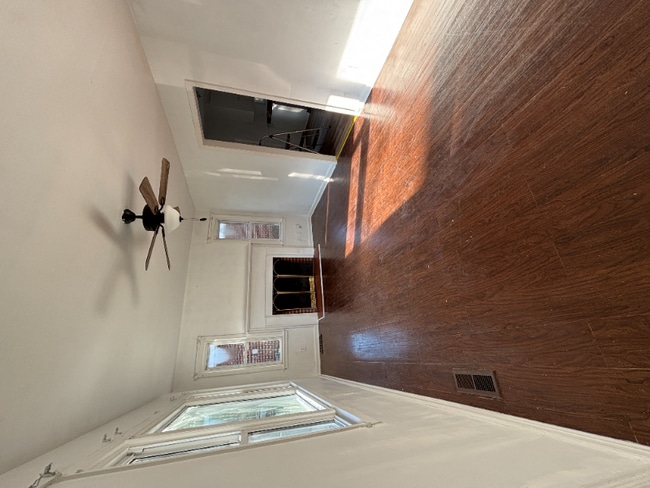 Foto del edificio - 231 Richmond Dr NW