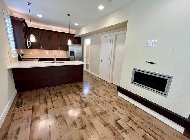 Foto del edificio - 2136 Decatur St