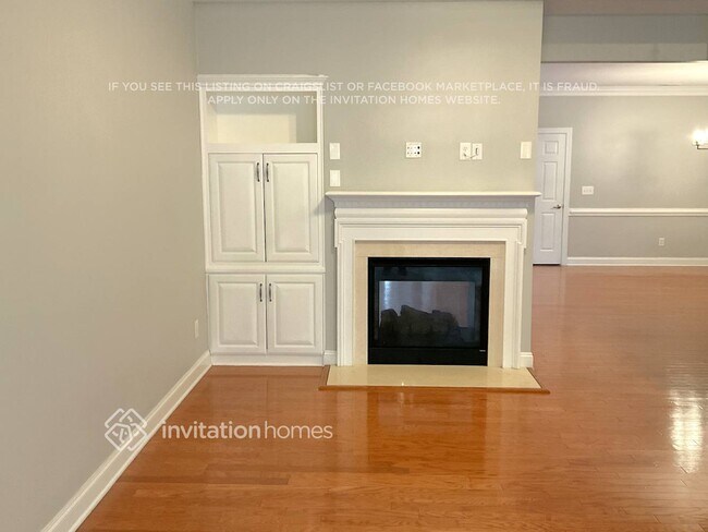 Building Photo - 14023 Acorn Creek Ln