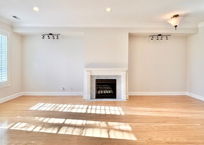 Foto del edificio - Beautiful & Private Millcreek Townhome!