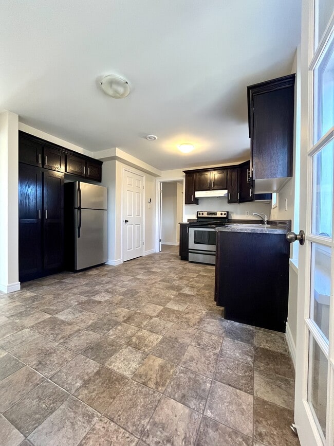 Building Photo - 67 Rotary Drive