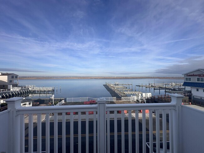 Foto del edificio - 227 N 36th Ave