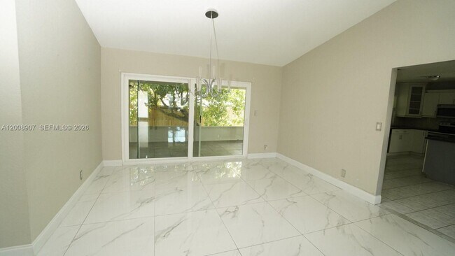 Foto del edificio - 3160 NW 101st Ave