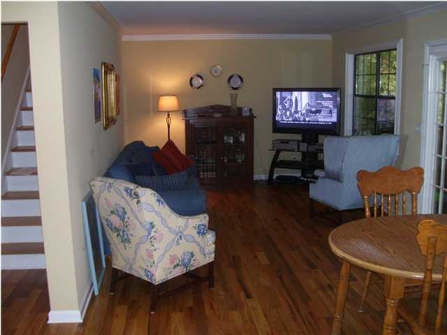 Foto del edificio - 1612 Devlan Forest Ln
