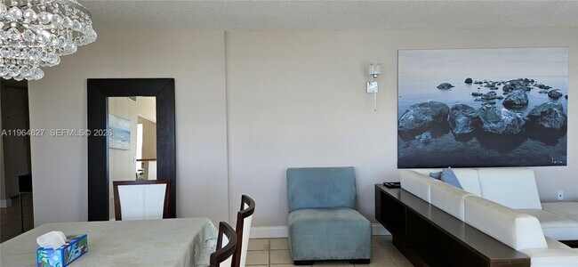 Foto del edificio - 2851 NE 183rd St