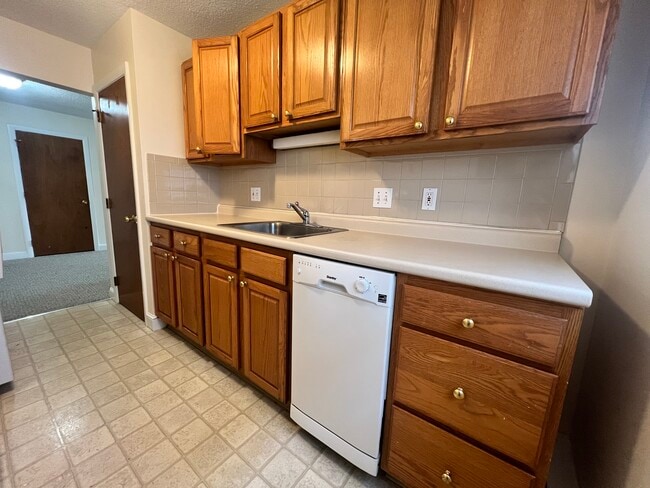 Foto del edificio - 339 Massachusetts Ave