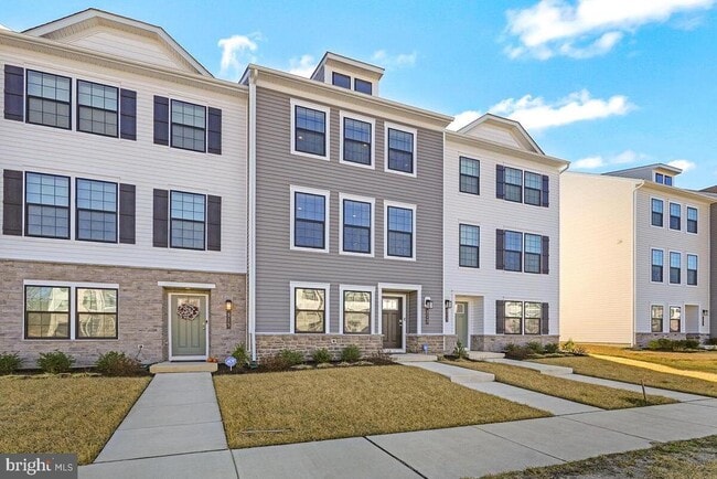 Building Photo - 313 Soft Rush Ln