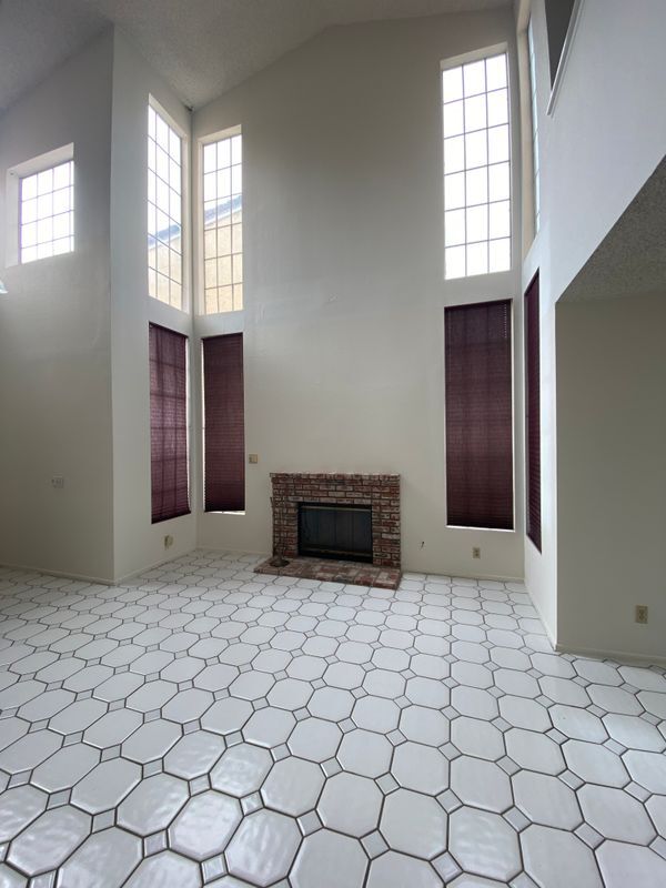 Building Photo - 16 Calle de Rodeo