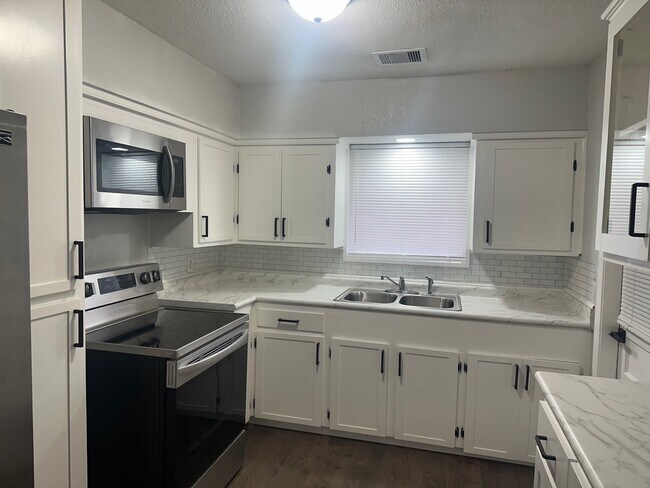 Foto del edificio - 208 Walnut St