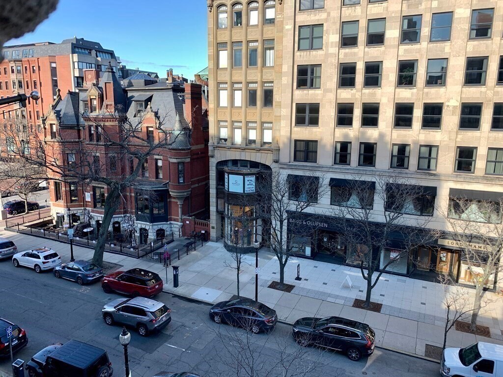 Primary Photo - 140 Newbury St