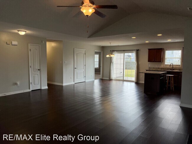 Foto del edificio - 3 br, 2 bath House - 330 Merin Height Rd