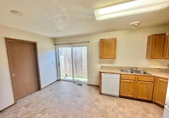 Foto del edificio - 107 N Caton St