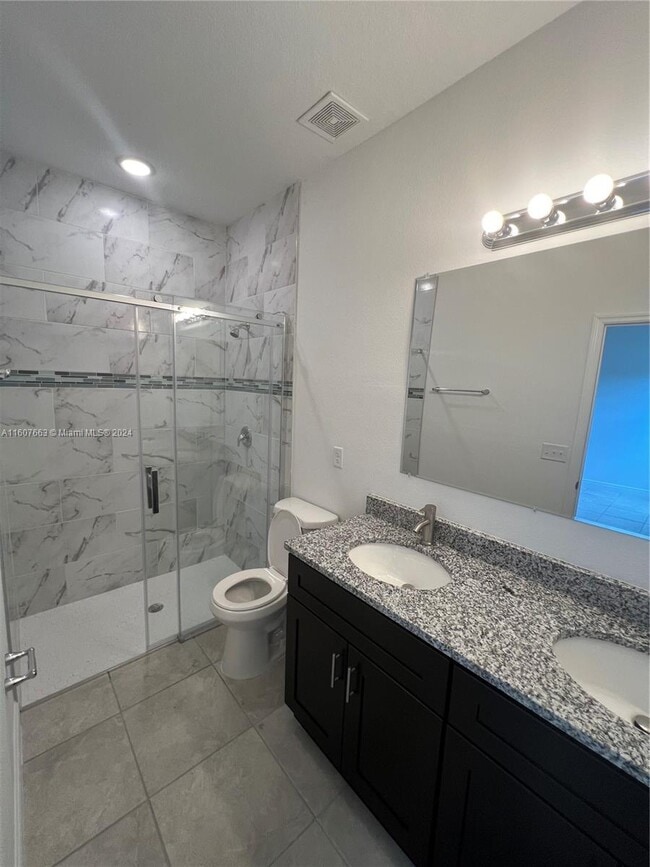 Foto del edificio - 4413 SW 155th Place Rd